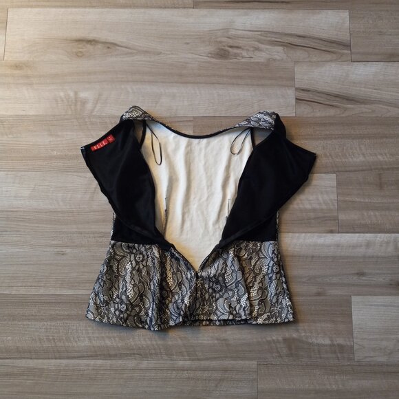 Elle Floral Lace Sleeveless Blouse Size Medium - Picture 5 of 5